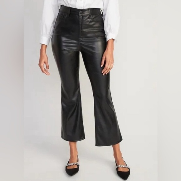 NWT! Women's Higher High-Waisted Faux-Leather Cropped Flare Pants - 14 Tall💛 - Picture 1 of 8